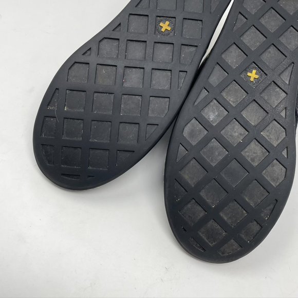 Dr. Martens Air Wair "Maelly' Black Canvas Boot 6 - Picture 10 of 10